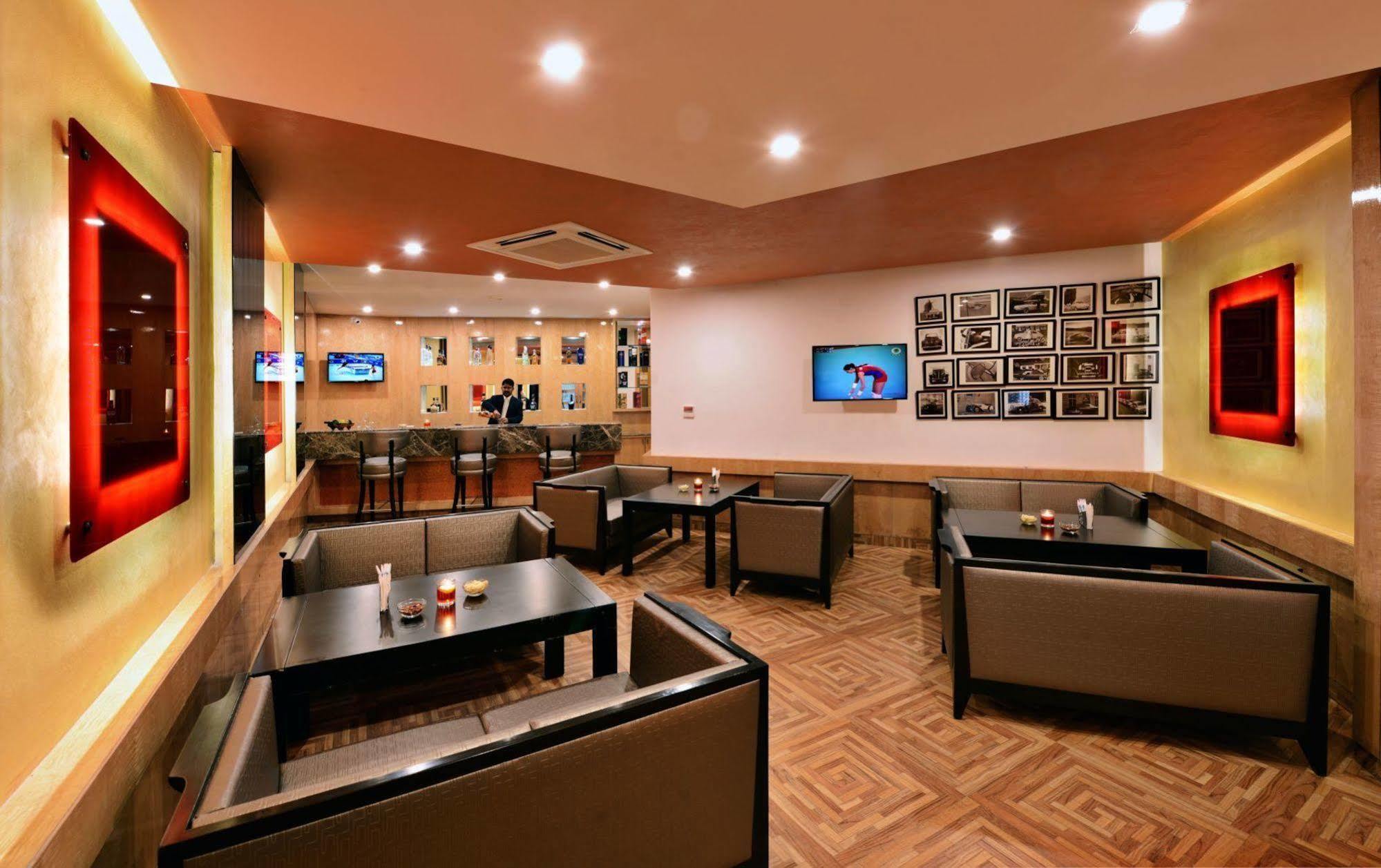 Jk Clarks Exotica Hotel Dalhousie Kültér fotó