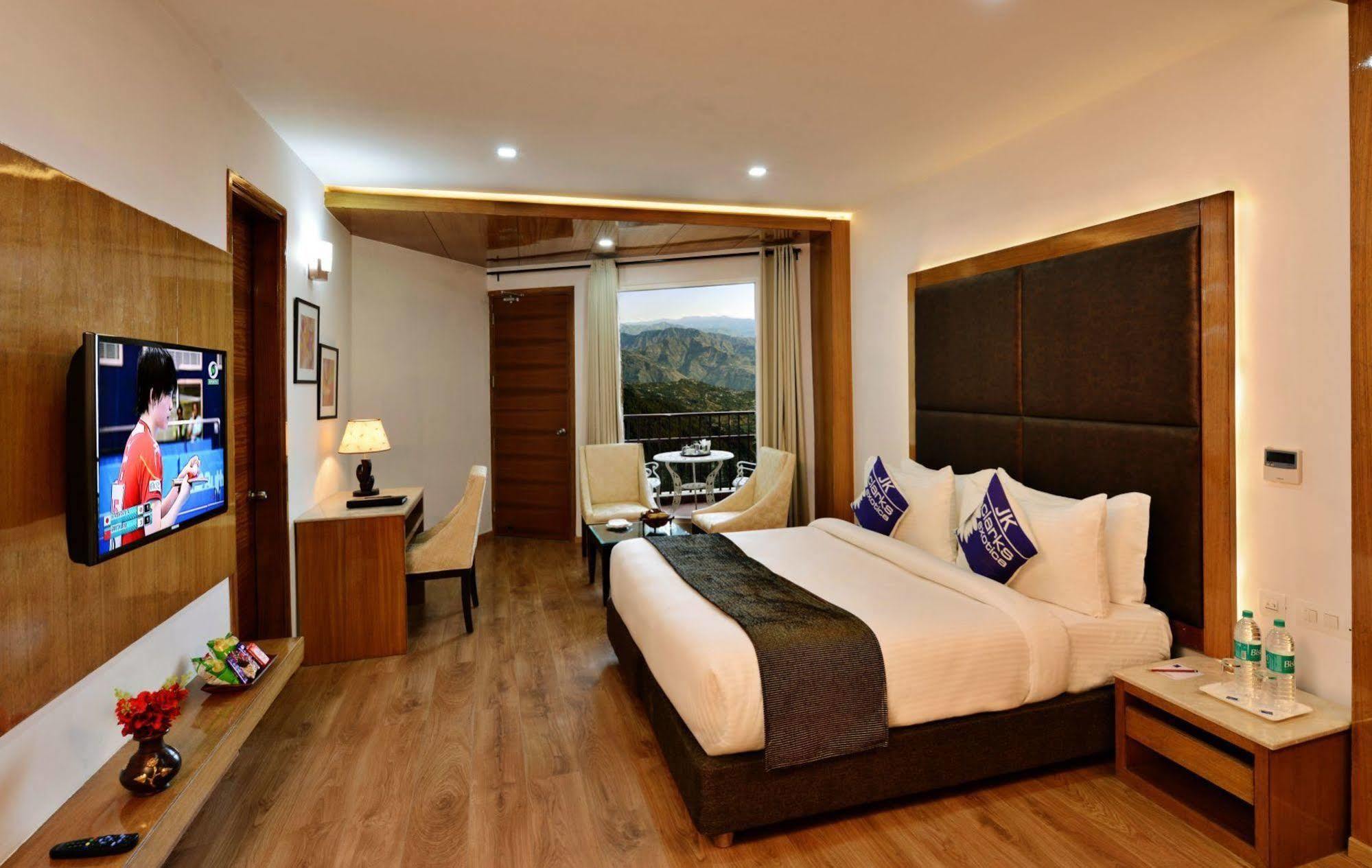 Jk Clarks Exotica Hotel Dalhousie Kültér fotó