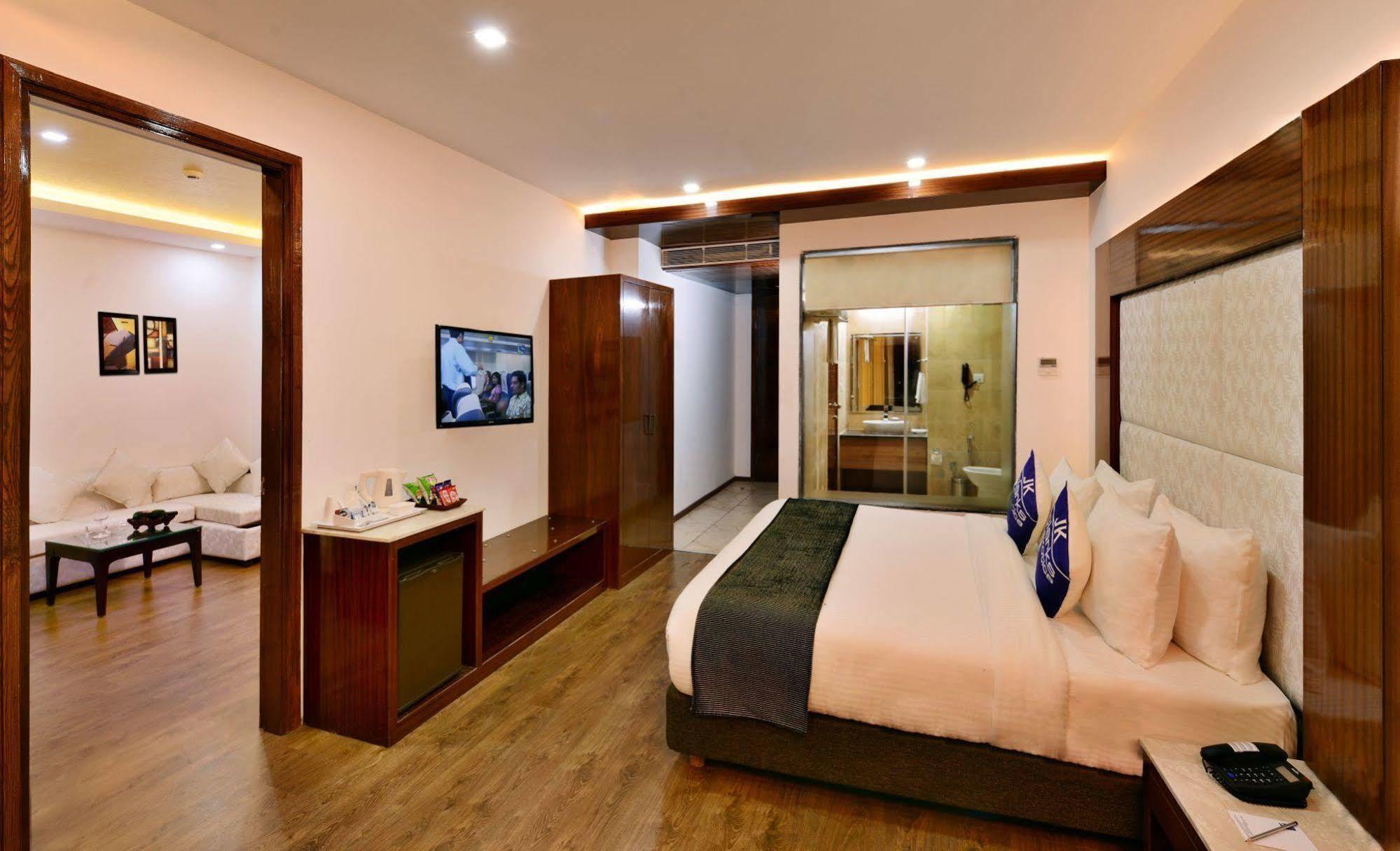 Jk Clarks Exotica Hotel Dalhousie Kültér fotó